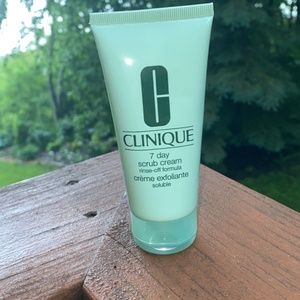 Clinique skincare 7 day scrub cream